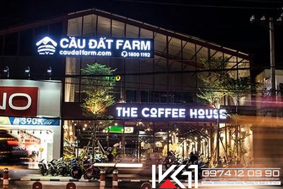 mặt dựng bảng hiệu đèn led the coffee house