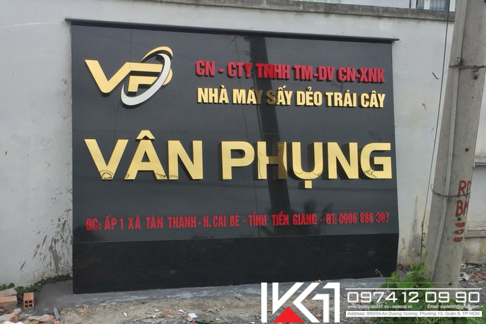 Thiết kế bảng hiệu công ty bằng Inox - Đồng Nhung Diem Quan Trong Can Luu Y Khi Thiet Ke Bang Hieu Cong Ty 6